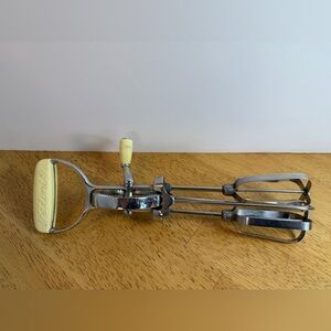 Vtg Yellow Flint Egg Beater Hand Mixer Kitchen Utensil Crank Whisk Farm decor